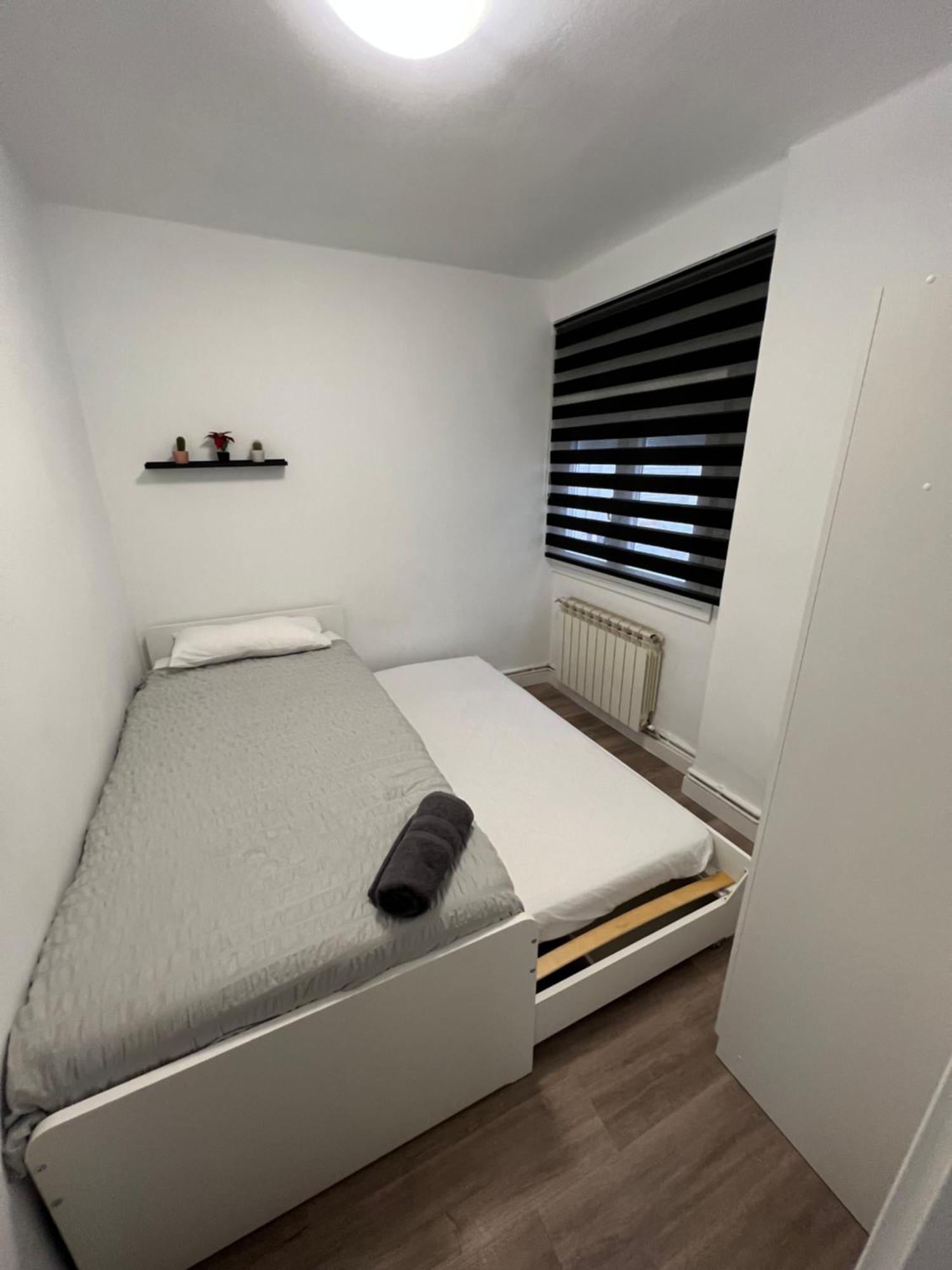 Апартаменти Apartamento En Zaragoza Junto A La Estacion Delicias Екстер'єр фото